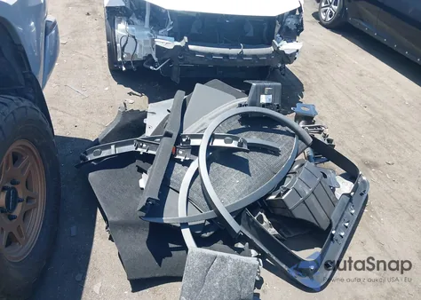 2022 Tesla Model Y Performance Dual Motor All-Wheel Drive from USA, damaged, VIN 7SAYGDEF2NF558690